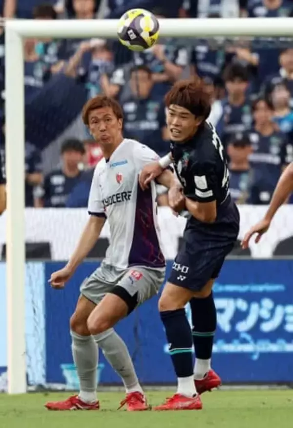 飛躍の1年は「間違いなく、福岡に来たから」日本代表DF安藤智哉が振り返る2025年　印象深い試合は？【アビスパ福岡プレーバック】