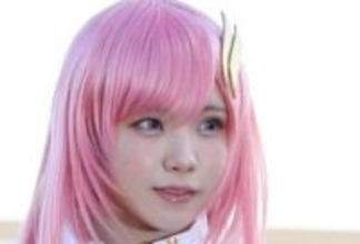 「プロやなぁ」えなこ〝12月の海〟で水着ショットに反響「すごい体してるなあ」「油断したぜ」「寒そうに見えないのがさすがです」