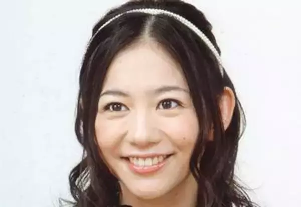 韓国人歌手との結婚から12年…2児の母・関根麻里、ハワイのアーティストとの〝再会ショット〟に反響「相変わらず笑顔が素敵」「笑顔に癒されます」