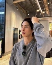 「髪形が…」山下智久〝雰囲気がらり〟生放送出演姿に反響「今日のビッジュえぐい」「完成されすぎている」