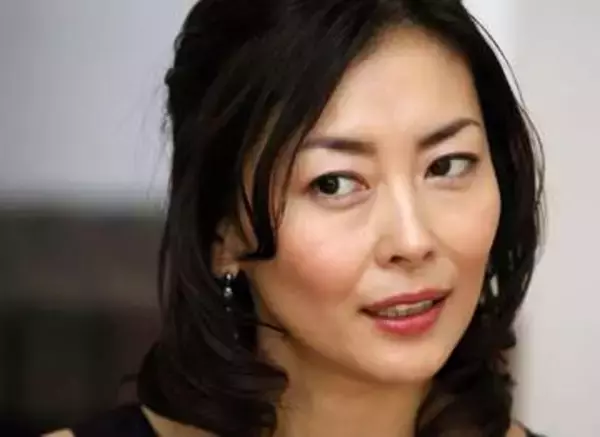 亡くなる前日にLINE…中山美穂さん、人気俳優との〝生前ショット〟に「涙出る」「仲良しだもんね」「素敵な思い出の詰まった写真」の声
