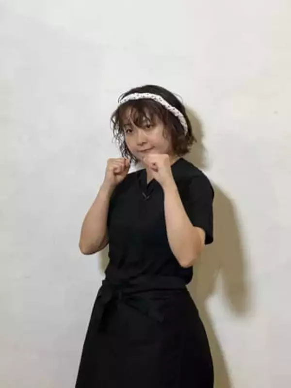 「バチが当たった」吉住、人気芸人と〝ラブラブ2ショット〟に「意外にお似合い」「R-1の裏で何が？」「マンガによくある中学生の恋愛みたい」の声