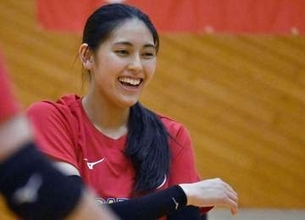 20歳日本代表ミドルが40センチ髪ばっさりの理由　10・31＆11・1「佐賀開幕戦」へSAGA久光スプリングスの選手が笑顔で早朝チラシ配り【バレーボール大同生命SVリーグ女子】