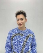 「え、まさか…」結婚、第1子誕生、脱退…三山凌輝の最新姿に〝異変〟驚きの声続々「やばくない…⁉」「また役者の姿を見たい」