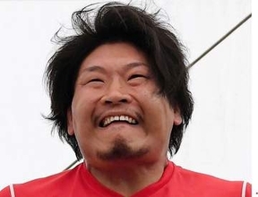 「笑いを堪えんでええで」ラグビー日本代表〝笑わない夫〟と誕生日2ショットのミス日本・新井貴子が話題「ニヤケとるやん」「心は笑ってる漢」