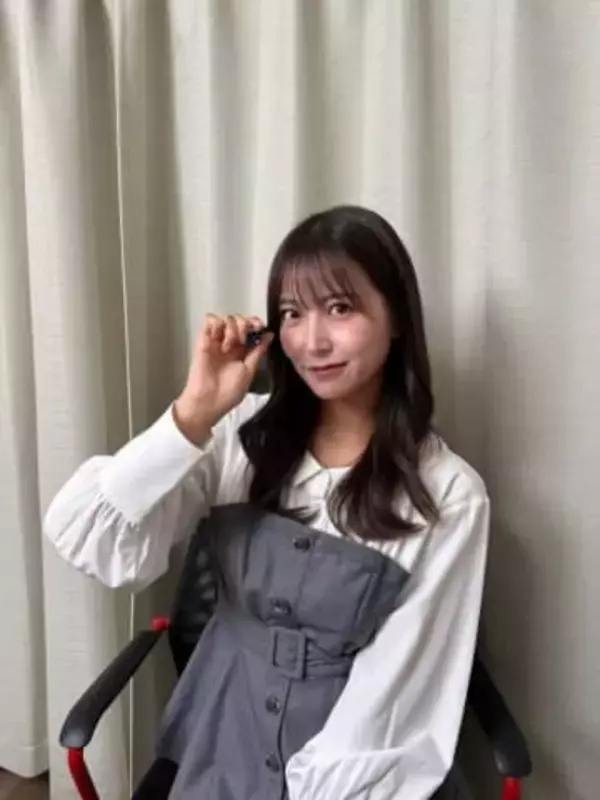 「見てる側も整います」姉弟も芸能人…白間美瑠〝チューブトップ〟サ活ショットに「うわぁーっ」「すごいね」