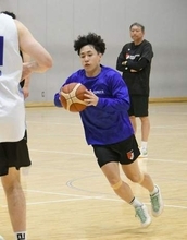 「小さいことが自分の武器」Bリーグで最も身長低いライジングゼファー福岡の新PG　好相性のアリーナで掲げる進化論【Bリーグ】