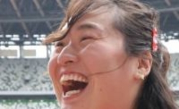 「販売したら絶対買う」やり投げ北口榛花〝特製やり〟に注目集まる「すべて森永製品で表現してるのすごい」