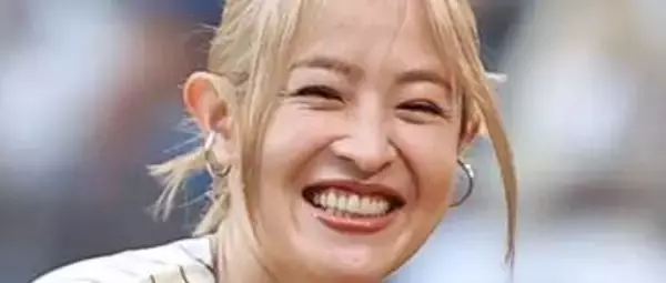 「変わりすぎでしょ！」4年間で激変！40歳、大沢あかね〝大胆すぎる〟パックり背中開きワンピ姿が話題「旦那さんがうらやましい〜」