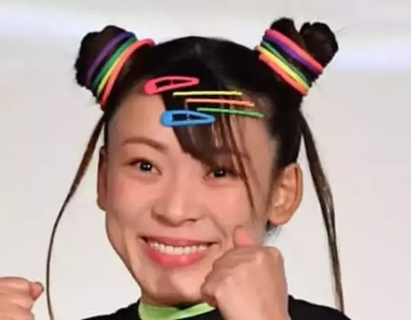 プロレス転身のフワちゃん〝すっぴんボサボサ〟姿で差し入れに涙…近影に反響「表情が柔らかく…」「落ち着いた雰囲気に」「イキイキしてる」