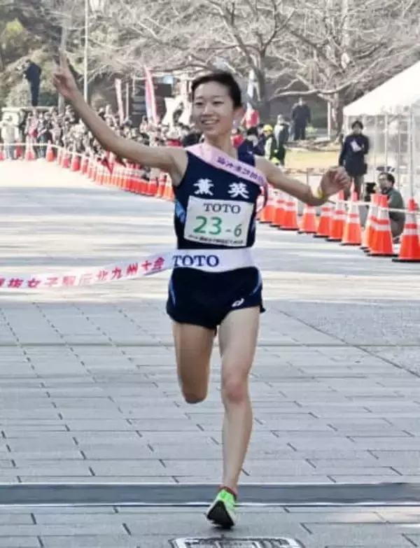 大阪薫英女学院が大会新で8年ぶり4度目V　一般の部はデンソーが4年ぶり3度目V【北九州選抜女子駅伝】