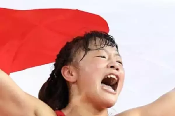 金メダリスト登坂絵莉さん〝鼻にティッシュ〟の衝撃姿に「おっと〜〜〜！？」「絵になる」「お茶目だなぁ」の声