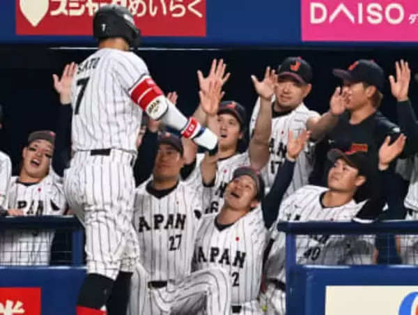 侍ジャパンが阪神・佐藤輝明の先制V3ランで勝利、好調なセ界MVPは実戦3試合で8打点　大谷翔平も笑顔で祝福【壮行試合・中日戦】