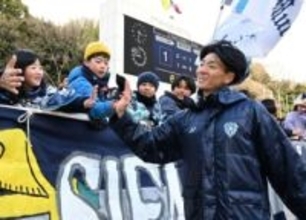 学生ボランチが衝撃のデビュー弾！　アビスパ福岡サポーターの「ココロ」動かした前田快　「あいつよりインパクトを」と意識した相手ボランチの存在