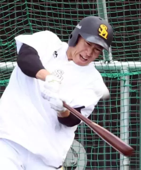 ソフトバンク柳田悠岐　宮崎キャンプ合流初日で圧巻のランチ特打　16本柵越えも「もっとよくなる」