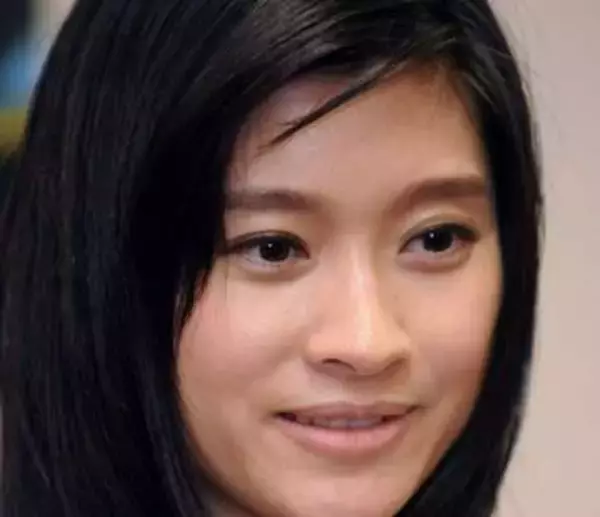 「市村さんは指輪しとるんや…」篠原涼子が市村正親に寄り添う〝両親2S〟を息子が公開「離婚してなかったっけ？」「家族っていいよね」の声