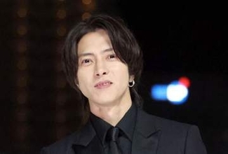 「小さい時から抜群」41歳・山下智久〝幼い頃の写真〟が話題「胸がいっぱいになる」「その笑顔、ずるいよ」芸能活動30周年