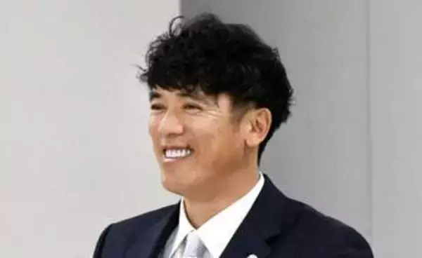 夫は元メジャーリーガー…25歳女優の娘と〝ほろ酔い2ショット〟松井美緒に「姉妹みたい」「そっくり」「素敵なご家族ですね」の声