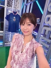 番組で結婚成立から2カ月…西澤由夏アナ〝背中丸見せ〟プールで夜景ショットに「匂わせですね」「ヤキモチを妬いてしまうよ」
