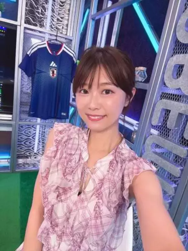 番組で結婚成立から2カ月…西澤由夏アナ〝背中丸見せ〟プールで夜景ショットに「匂わせですね」「ヤキモチを妬いてしまうよ」