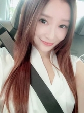 10年来のファンと結婚、41歳で高齢出産…43歳タレント〝親子リンクコーデ〟に「すっかり可愛いママ」「大きくなったね」の声