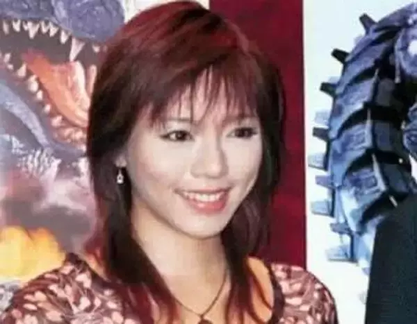 「釈由美子って言われなければ分からない…」〝激変〟47歳元グラドル女優の自然体ショットに反響「アラフィフ⋯を全く感じさせない」「我が家は全員ファン」