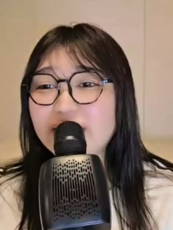 りんごちゃん〝推し〟なりきり高クオリティコスプレに絶賛の声！「月野りんご降臨〜」「愛が凄い！」「最高すぎる」