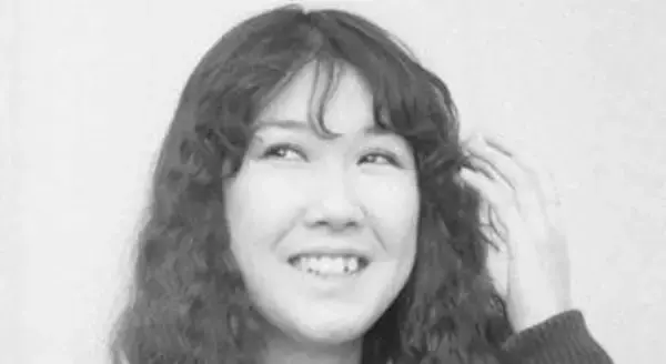 夫は「桃色吐息」プロデュース、結婚33年2ショット髙橋真梨子の近影に反響「42年前の曲だと知ってギャッとなってる」「ホントに理想の夫婦」