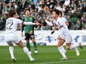 「素晴らしいサポーターに支えられた1年」J3ギラヴァンツ北九州の増本浩平監督がスタンドに感謝　8位で終戦、昇格PO進出はならず