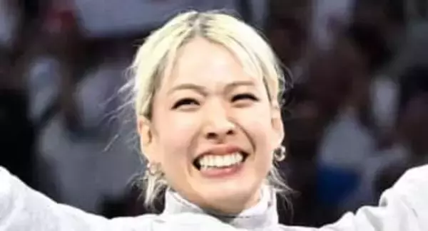 「豪快ですね」金髪剣士・江村美咲、冬季競技〝転身ショット〟に反響「立派」「ハラハラ…」「剣を持ってないとバランス取れないのね～」