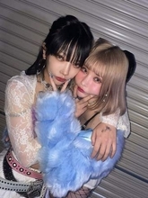 「ガッツリでびっくり」タトゥー彫り合うアイドル〝悪魔のキッス〟MVに反響続々「覚悟を感じる」「世界観そのまま」