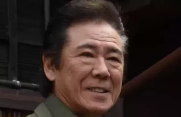 「やば！渋カッコいい!」港でくわえ煙草…西岡徳馬〝79歳の近影〟に「ダンディ過ぎる!」「お忙しくされてるのに、元気そう！」の声