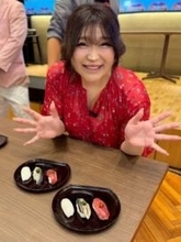 ガラス張りお風呂の映り込みが…りんごちゃん〝バスタブ〟ショットに「たまんないっす」「ドキドキしちゃう」