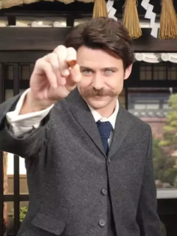 「双子の弟？」ヘブンがもう一人のヘブンに遭遇〝珍〟2ショットに「私も遭遇したい」「スバラシ！」「こういうユーモア好きだわぁ」の声