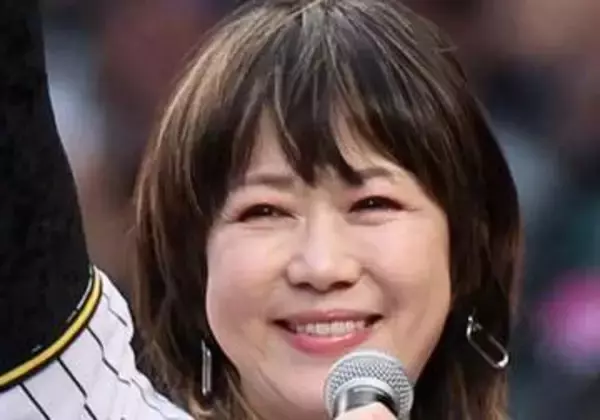 「若々しくてびっくり」LINDBERG渡瀬マキ、平川達也〝おしどり夫婦ショット〟に反響「黄金コンビが今も…」「理想の夫婦」