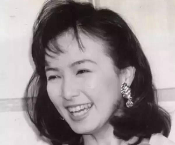 「眩しかったです♡」元フジテレビ〝3人娘〟河野景子の近影に反響「変わらない美しさ」大林素子と再会2ショット