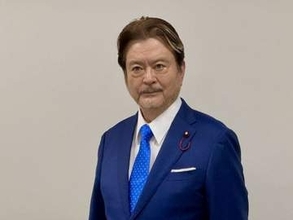 「ユニクロ!?」78歳大和田伸也〝1990円Tシャツ〟で夏満喫冒険ショット「良過ぎる写真」「懐かしくて泣きそう」「今日本で最もかわいい70代俳優」