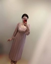 「たまらん」1児の母…手島優〝近距離ドキドキ肩ひも〟近影に「テレビに戻ってきて」「笑顔癒し」「もっと近くても」と反響続々