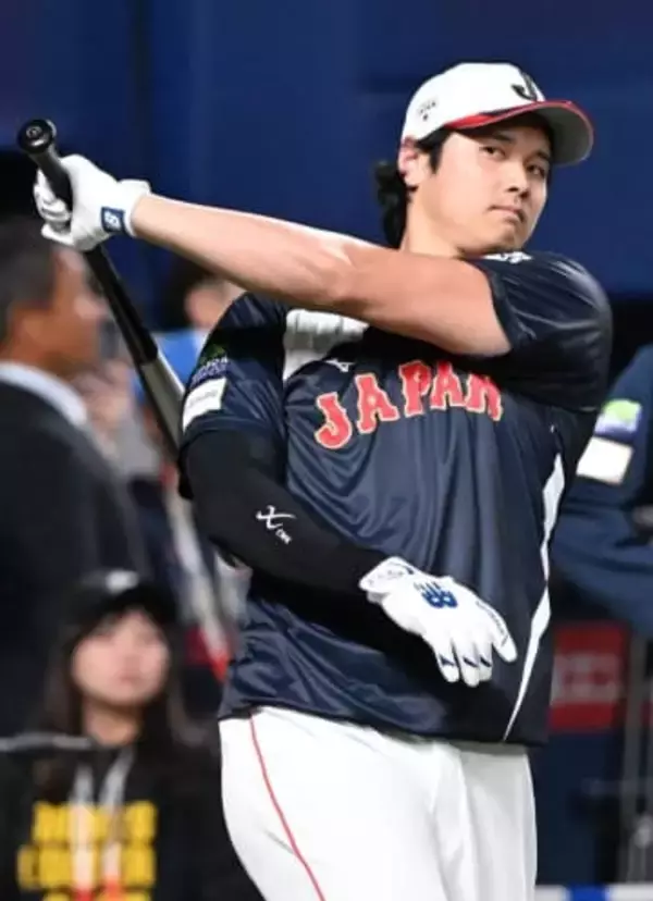 大谷翔平＆鈴木誠也が5階席到達の超特大弾でファンどよめき　吉田正尚との3選手で計32発、2日連続世界のフリー打撃【侍ジャパン壮行試合】