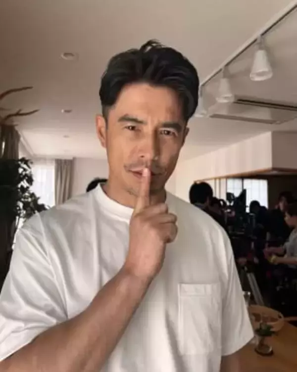 「ヤバさが鳥肌もん」伊藤英明〝激変していく〟特殊メイク動画に「色気ありすぎ」「フィギュア作って～」の声