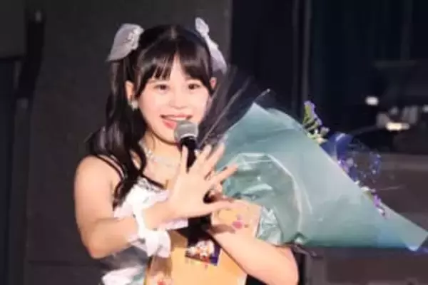 「#元不仲？」→「元不仲だね」人気アイドル〝大先輩〟との2ショットにファン歓喜の声「バチバチだった頃が懐かしいなぁ」「ファンには胸熱すぎる」「やばい」