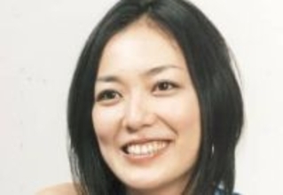 「兄貴姉貴の言葉が似合う」出会って25年、元アイドル俳優と〝密着サシ飲み2ショット〟の板谷由夏が話題「また共演してもらいたい」