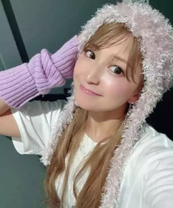 再婚から8年…矢口真里〝元モデル夫〟との顔出し家族ショットに「幸せやな」「仲睦まじいお二人に乾杯…」「奥ちゃま　梅ちゃんさん！」の声