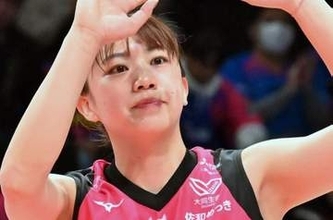 「いつのまにか短くなって」バレー野中瑠衣〝激変〟イメチェン姿に「天は二物を与えたね」「だんご、出来なくなってしまいましたね」と反響