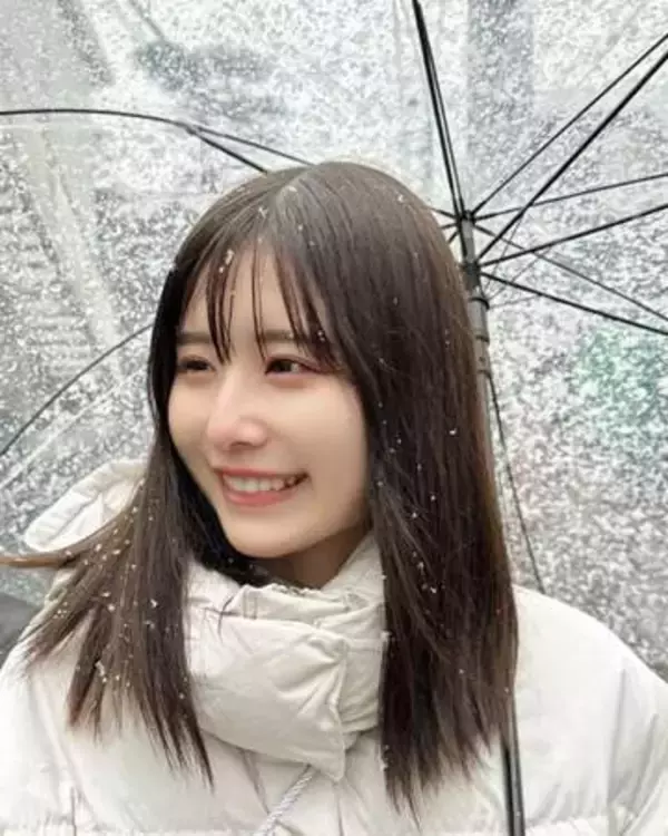 「こ、これは…あかんわ」〝路上で肌見せ〟有村架純の姉・藍里に驚愕「路線変更？」「ドキっとした」「その服装じゃ…」