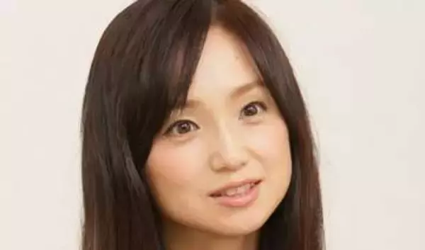 「ん?」「ドラマでは誰かな?って…」永作博美の夫役があの人気芸人だった！公式SNS〝種明かし〟オフショット公開に「くっつき過ぎじゃない!?」「意外とお似合い(笑)」の声