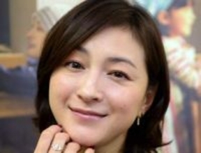 「体調大丈夫なのかな…」活動再開から3週間…広末涼子〝地元でくつろぎショット〟に「ファンを不安にさせないで」「元気かな」「穏やかな笑み」と反響