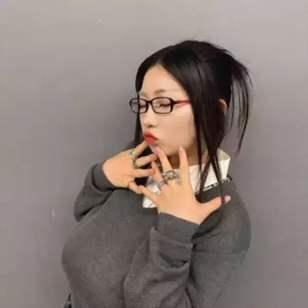 「口から出すん⁉」学習院大卒アイドル・いよ〝流しそうめん〟衝撃動画が大反響「どーいう状況???」「もうわけわからんすぎておもろすぎる」