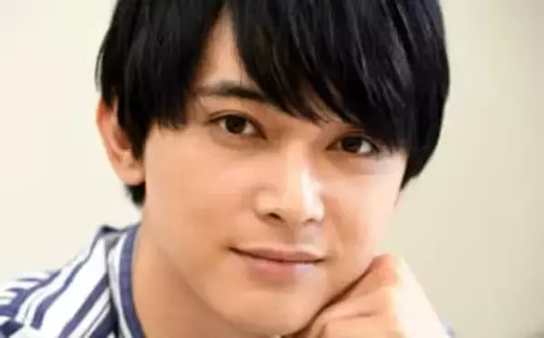 「一つの画面に喜久雄三人も」48時間パリ滞在、吉沢亮の貴重オフショットに反響「フランスの観客の皆様ーーっ‼︎横におるの、喜久雄やでぇぇーーっ‼︎‼︎」