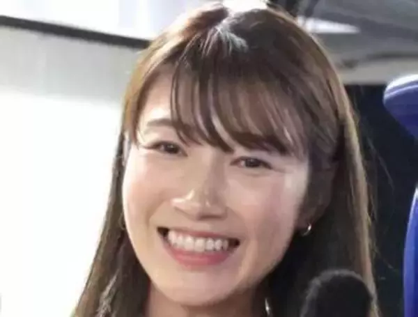 「黒もいいですね」強風でミニスカひらひら…〝惜しい〟ショットの狩野舞子さんに「たまらない」「攻めたからよし」
